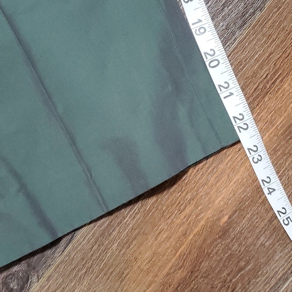 Rene Lezard irredisent green crop silk blend pants - Picture 2 of 7